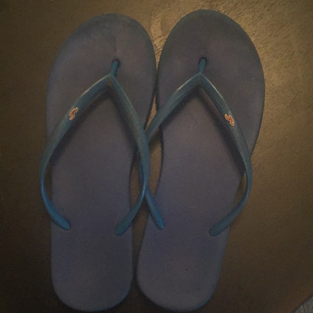 Hollister male flip flops